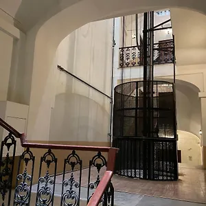 La Finestra Sul Corso , Napoli Italia